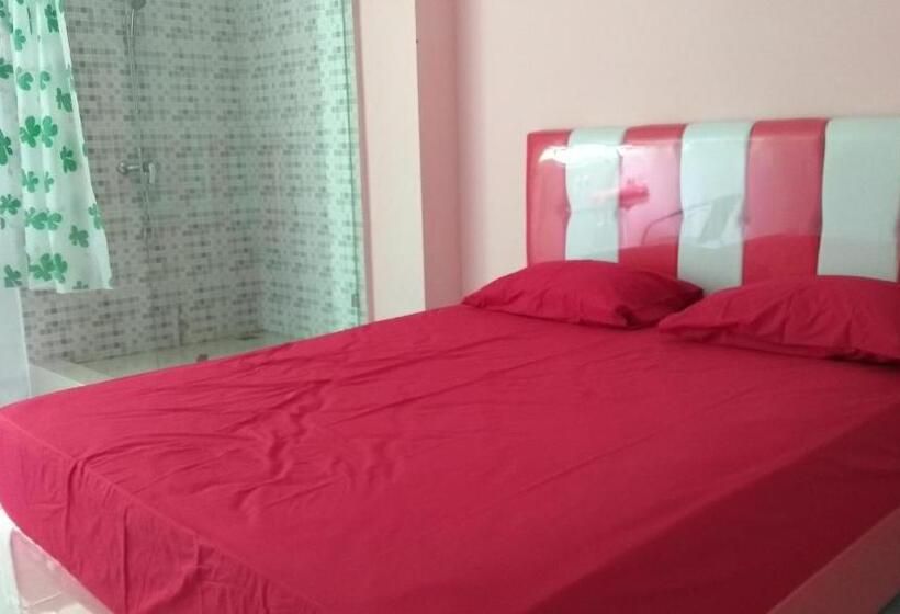 디럭스 룸, Uni Inn Semarang   Gunung Pati