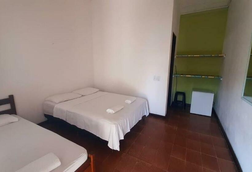 اتاق استاندارد سه نفره, Bahia Mar Pousada