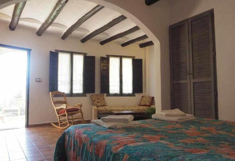 جناح جونيور, Rural Alqueria De Los Lentos