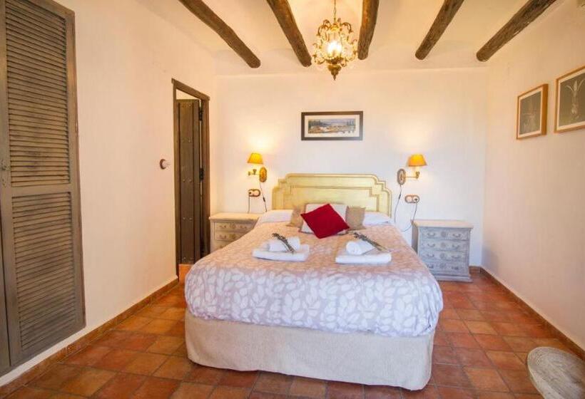 جناح جونيور, Rural Alqueria De Los Lentos