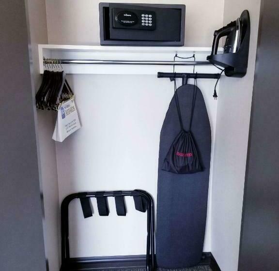 סוויטה עם מרפסת, Best Western  Plus Executive Residency Rigby S Water World