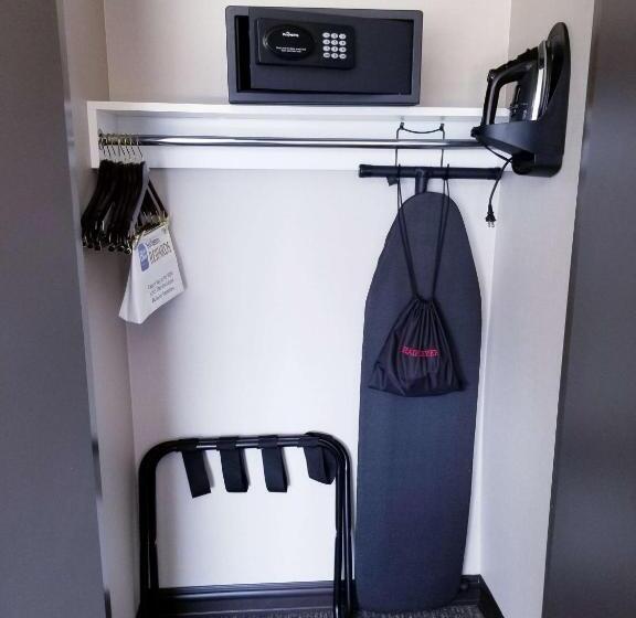 חדר סטנדרט שתי מיטות זוגיות, Best Western  Plus Executive Residency Rigby S Water World