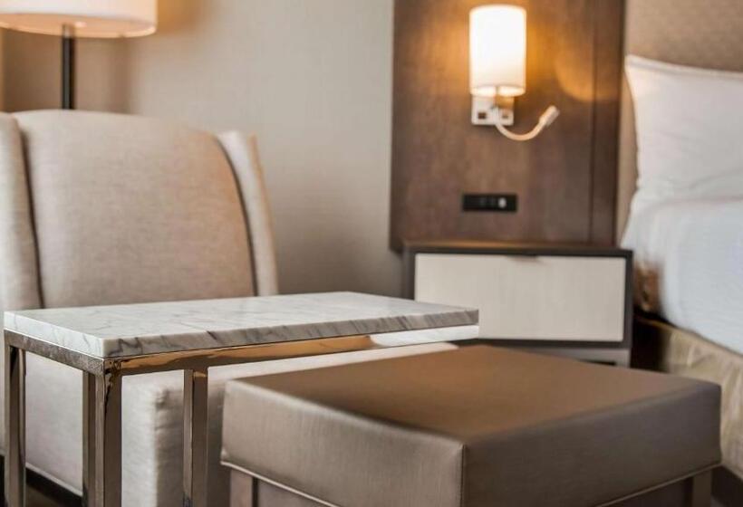Люкс Кровать Кинг, Best Western  Plus Executive Residency Rigby S Water World