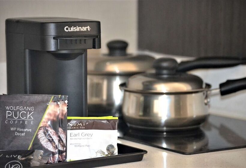 סוויטה מותאמת לאדם עם מוגבלויות, Best Western  Plus Executive Residency Rigby S Water World