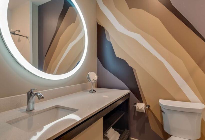 סוויטה עם מרפסת, Best Western  Plus Executive Residency Rigby S Water World