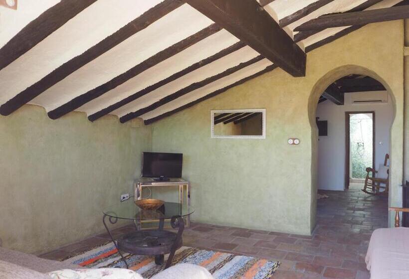 جناح جونيور عائلى, Rural Alqueria De Los Lentos