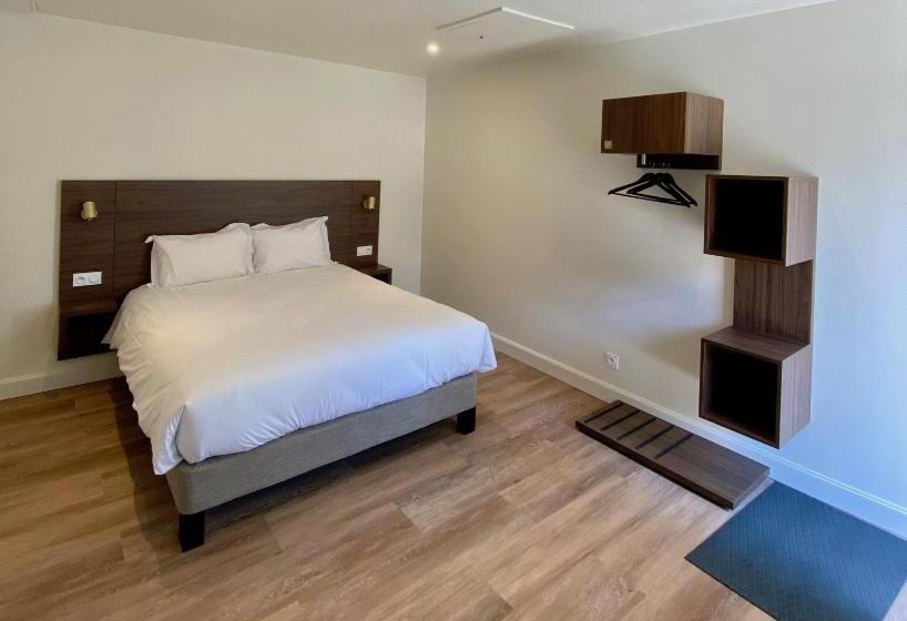 스탠다드 룸, Mayrena Hotel Restaurant