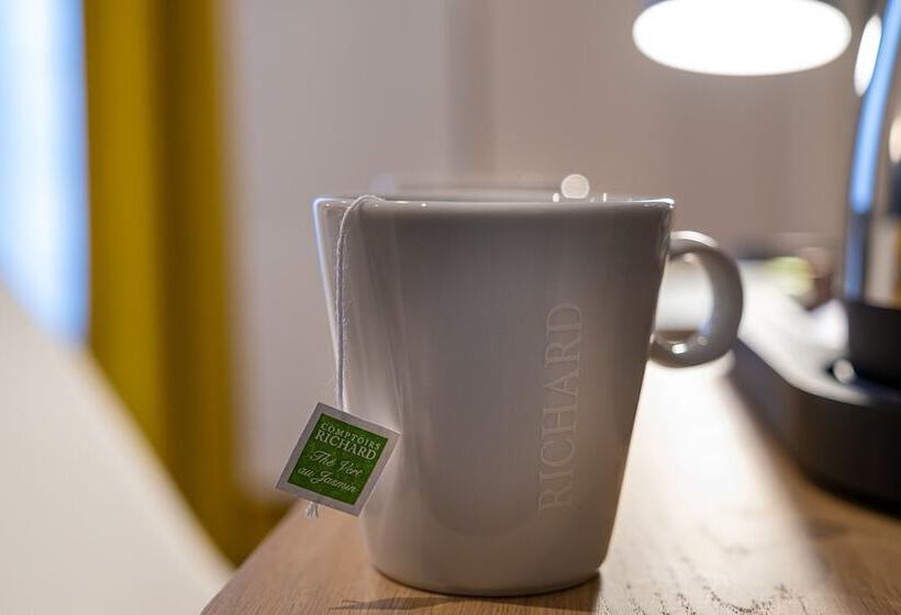 스위트, Mayrena Hotel Restaurant