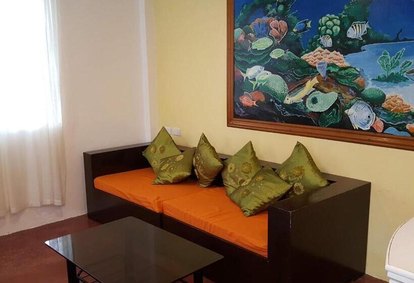 بانگلوی استاندارد 2 خوابه, Citadel Alona Inn