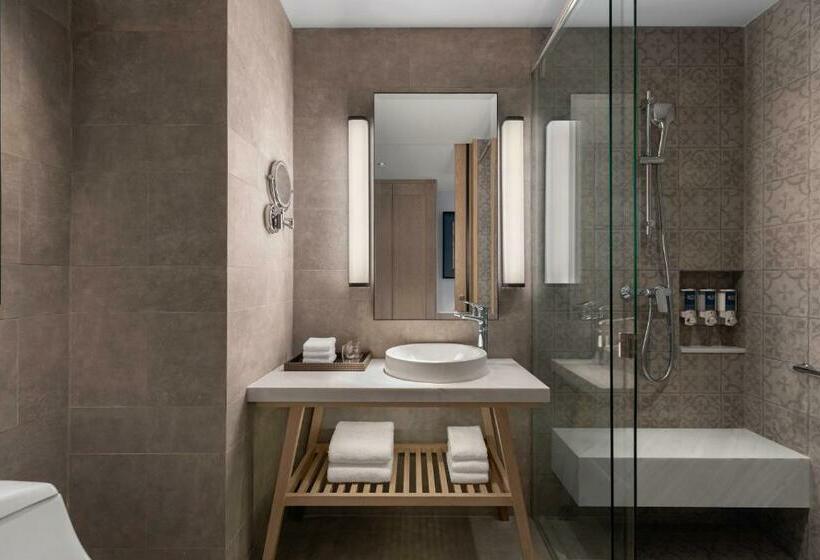 Номер Стандарт 2 Двуспальные Кровати, Four Points By Sheraton Phuket Patong Beach Resort