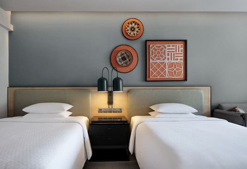 Номер Стандарт 2 Двуспальные Кровати, Four Points By Sheraton Phuket Patong Beach Resort
