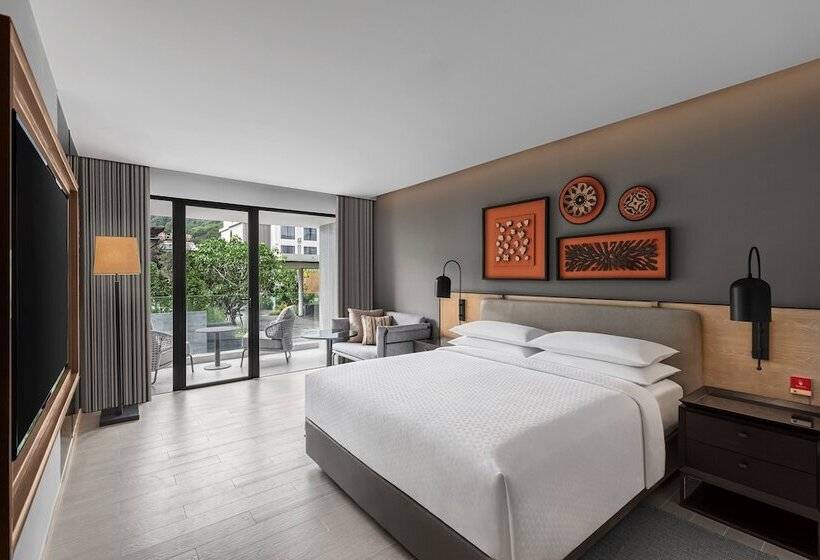 Номер Стандарт Двуспальная Кровать, Four Points By Sheraton Phuket Patong Beach Resort