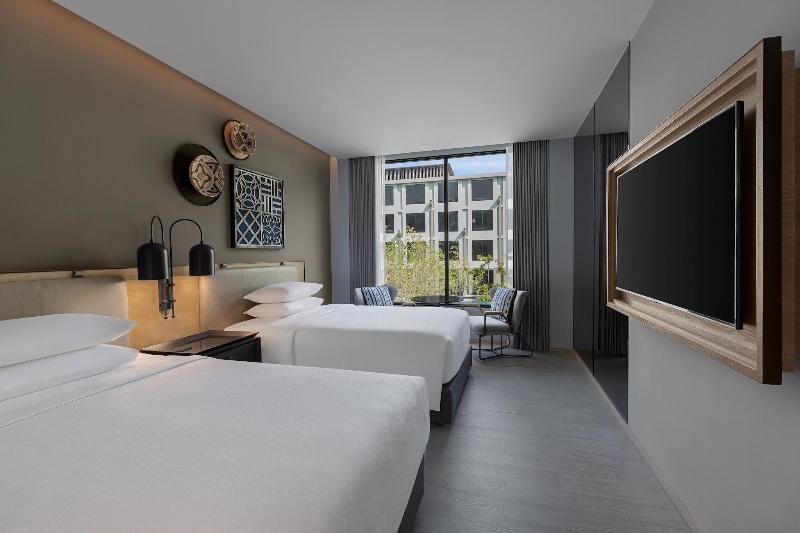 高级大房间, Four Points By Sheraton Phuket Patong Beach Resort