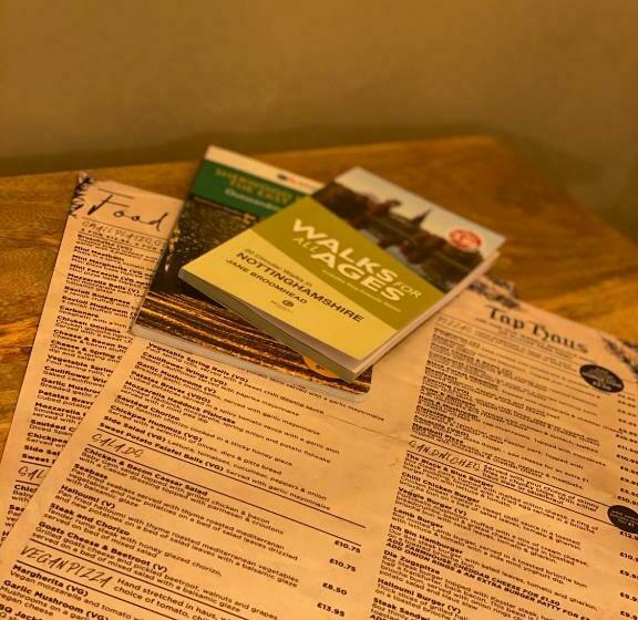 חדר דחוקס עם מיטת קינג, Lodge At Tap Haus