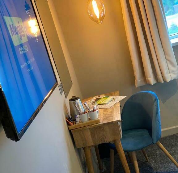 اتاق لوکس با تخت بزرگ, Lodge At Tap Haus