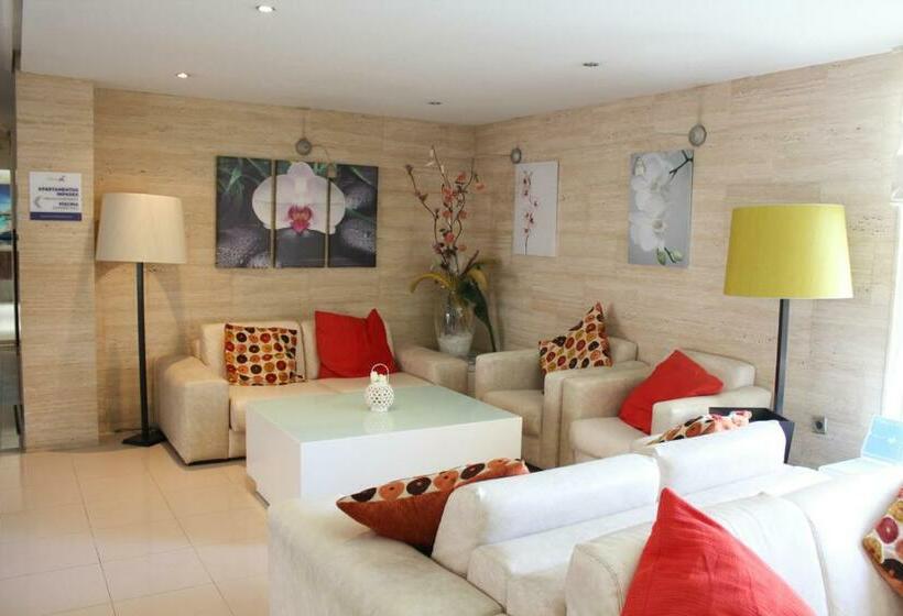 테라스가 있는 2 베드룸 아파트, Palmera Beach