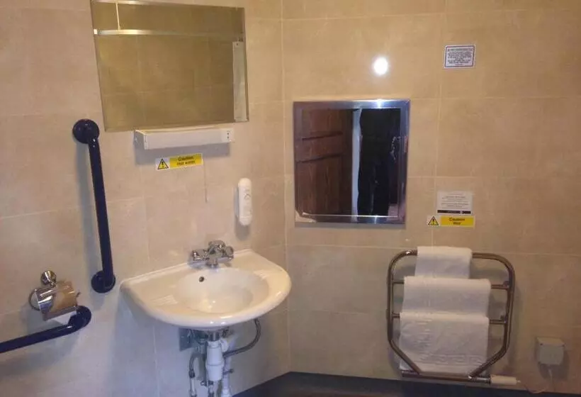 身障者適用スタンダードルーム, George Hotel Wetherspoon