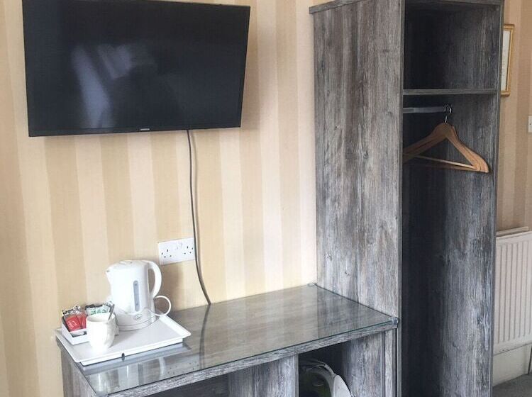 חדר סטנדרד יחיד חדר אמבטיה משותף, Alexander Guest House