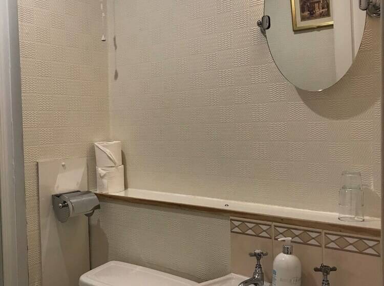 חדר סטנדרט, Alexander Guest House