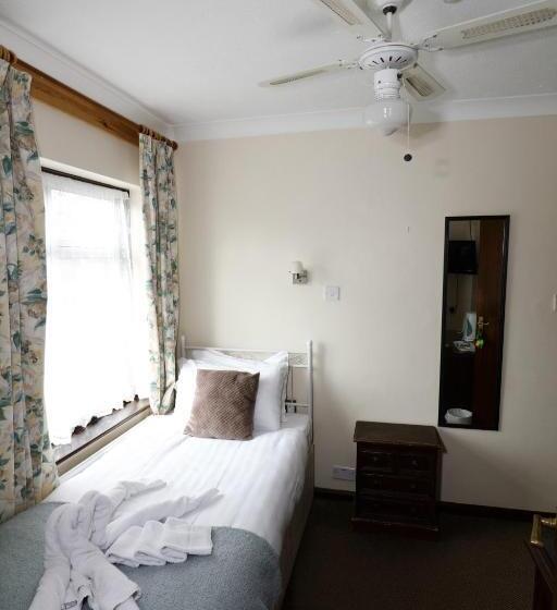 חדר סטנדרט יחיד, Aylesbray Lodge