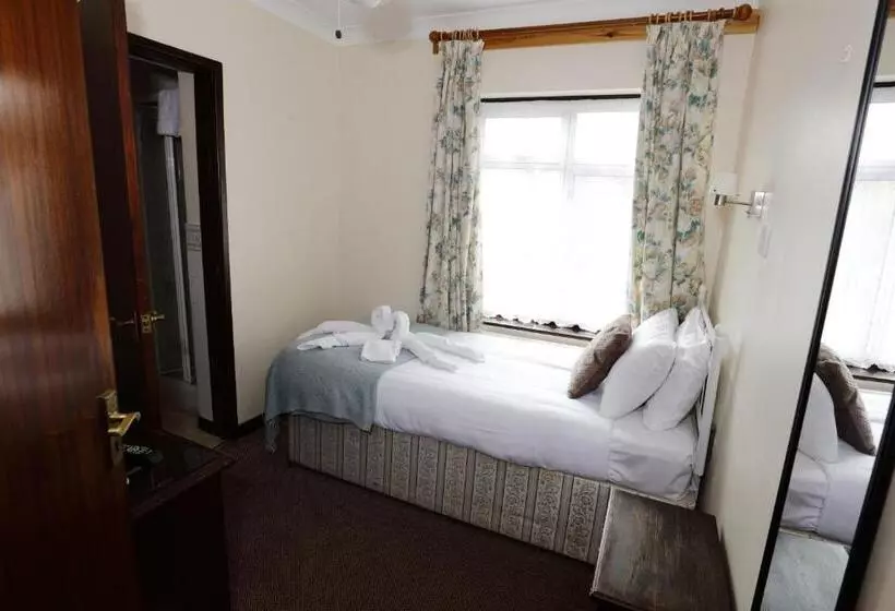اتاق استاندارد یک نفره, Aylesbray Lodge