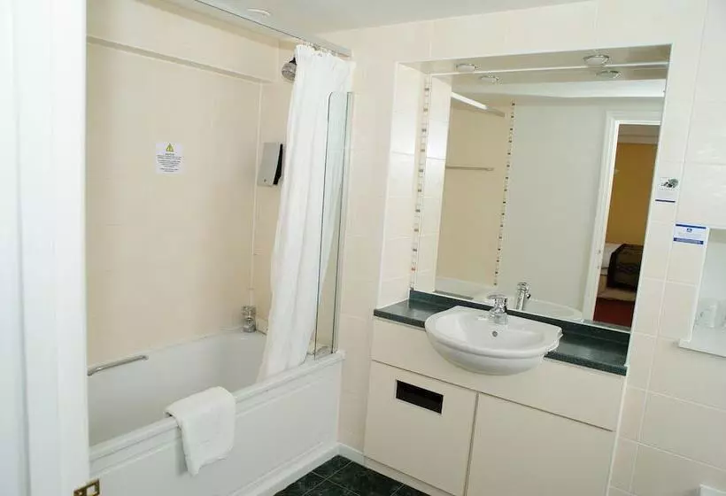 海の見えるダブルベッドスタンダードルーム, Best Western Premier Dover Marina Hotel & Spa