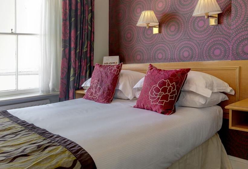 带海景的带双人床的标准间, Best Western Premier Dover Marina Hotel & Spa