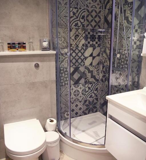 带海景的带双人床的标准间, Best Western Premier Dover Marina Hotel & Spa