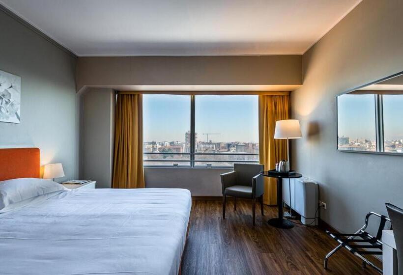 带城市景观的高级房间, Blaise & Francis