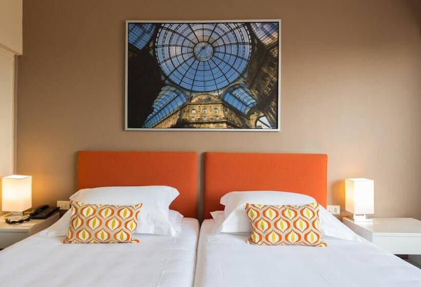 舒适型房间, Blaise & Francis