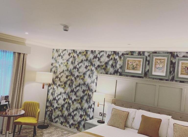 חדר סופריור עם מיטת קינג, Caledonian