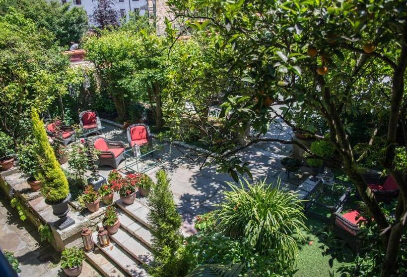 اتاق استاندارد سه تخته با بالکن, Casa Del Marques