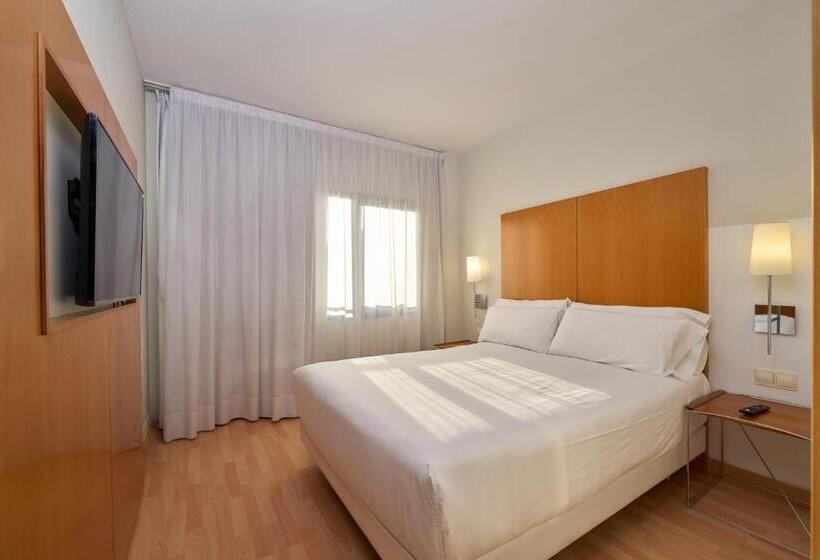 سوئیت جونیور خانوادگی, Catalonia Barcelona Beach