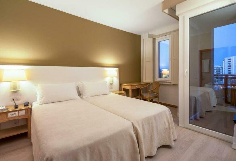 סוויטה משפחתית 2 חדרי שינה, Dom Pedro Marina