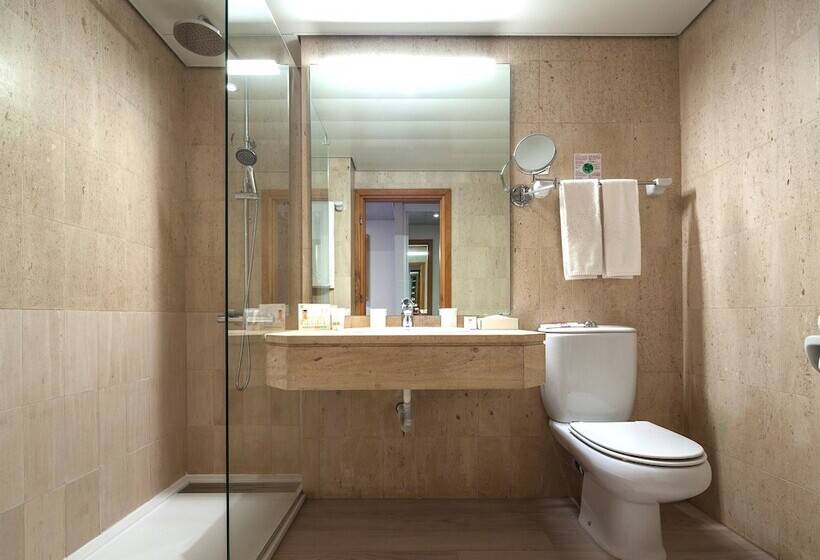 חדר קלאסי, Dom Pedro Marina