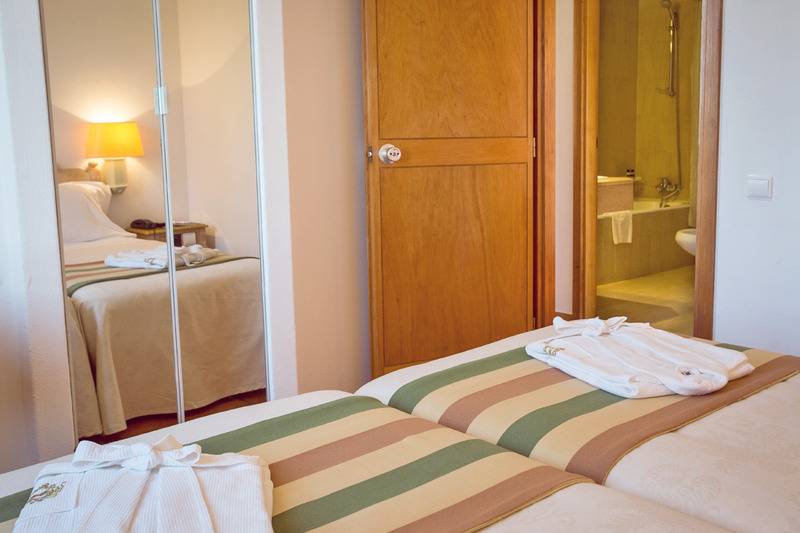 חדר קלאסי, Dom Pedro Marina