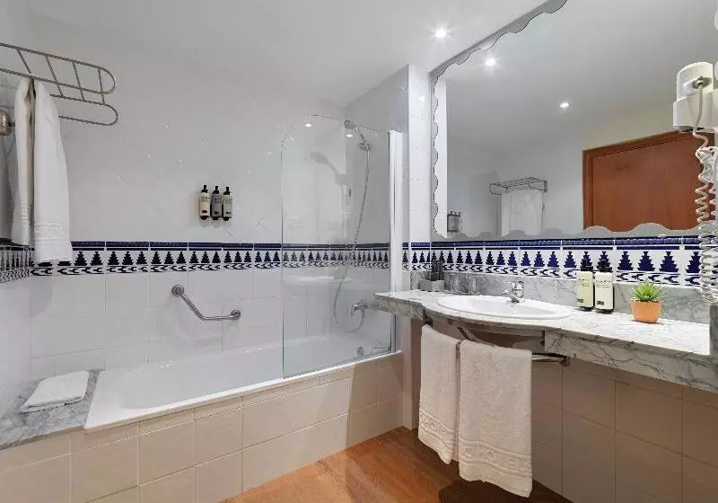 اتاق استاندارد با چشم‌انداز استخر, H10 Mediterranean Village