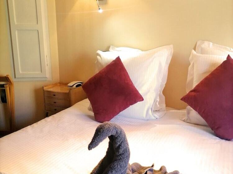 חדר סטנדרט, Henry Ii Beaune Centre