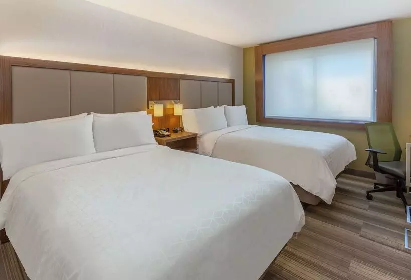 ２ダブルベッドのスタンダードルーム, Holiday Inn Express Laguardia Airport By Ihg