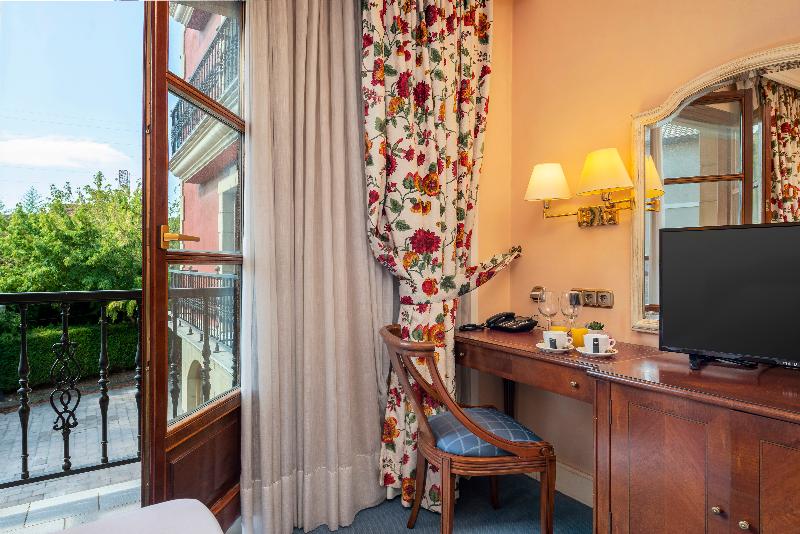 غرفة قياسية ثلاثية, Hospedium Hotel Blu Sondika