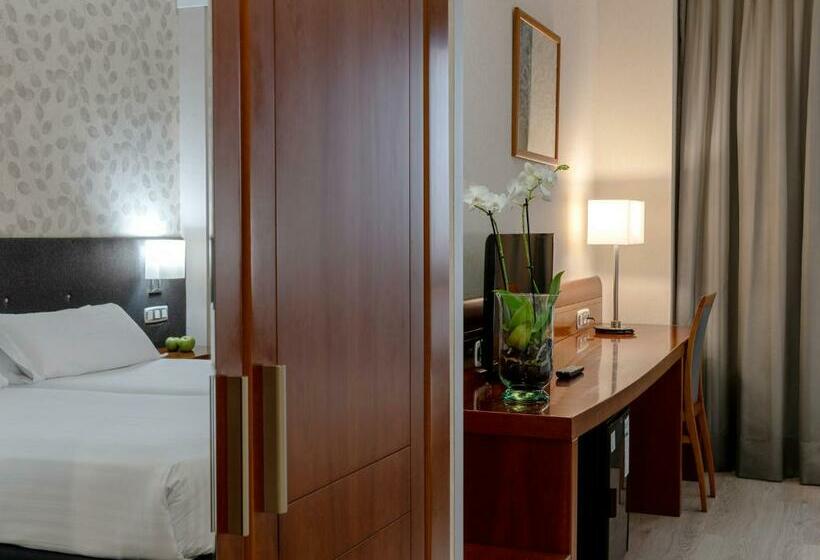 标准间, Plaza Las Matas