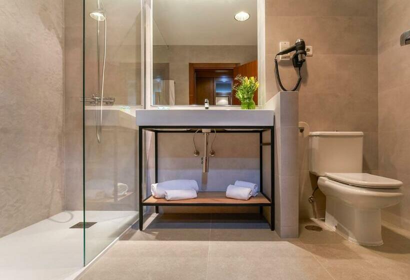 标准间, Plaza Las Matas