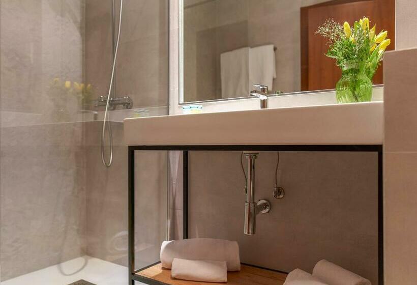 标准间, Plaza Las Matas