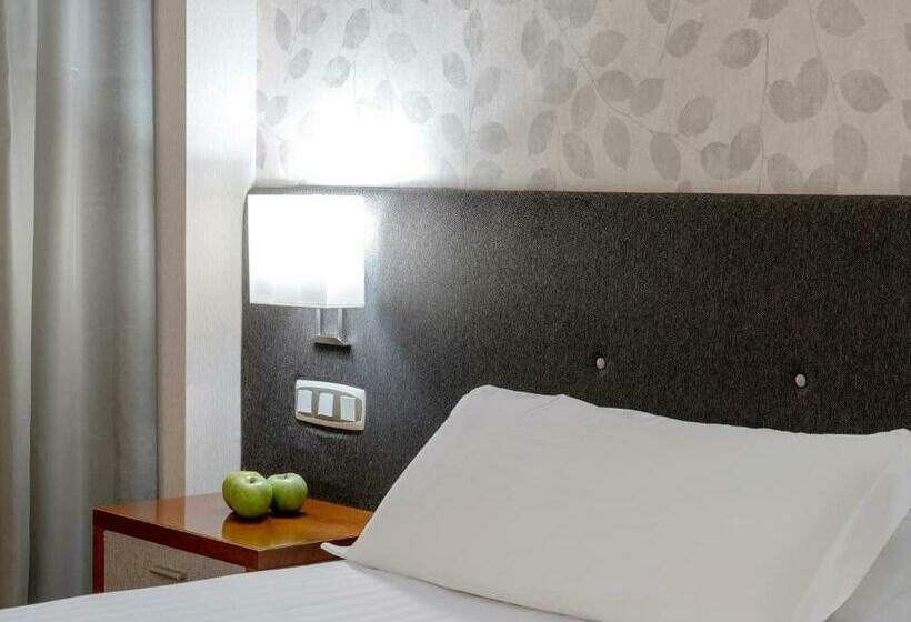 标准间, Plaza Las Matas