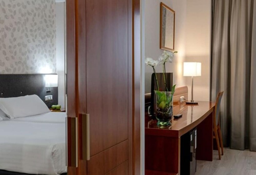 标准间, Plaza Las Matas