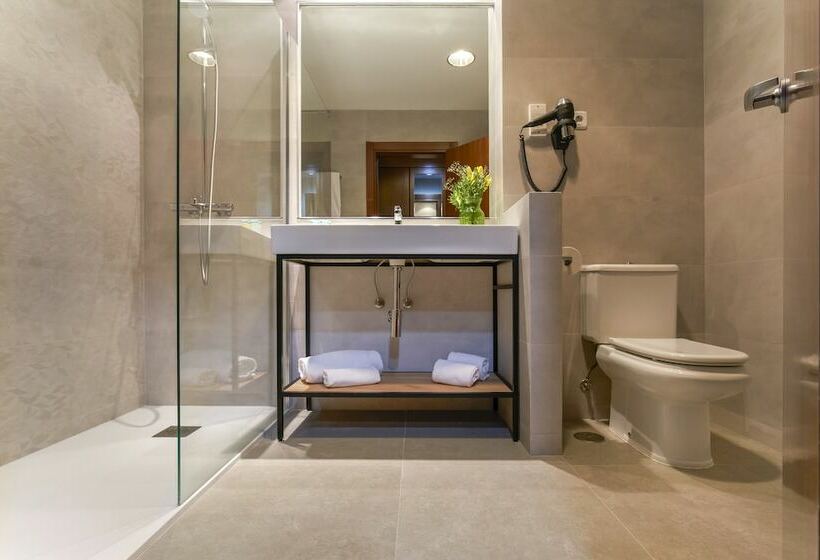 标准间, Plaza Las Matas