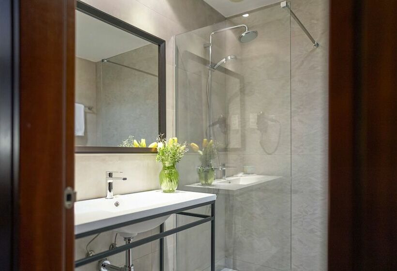 标准间, Plaza Las Matas