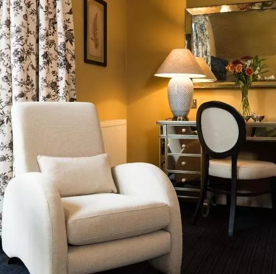 デラックスルーム, Cairn Lodge