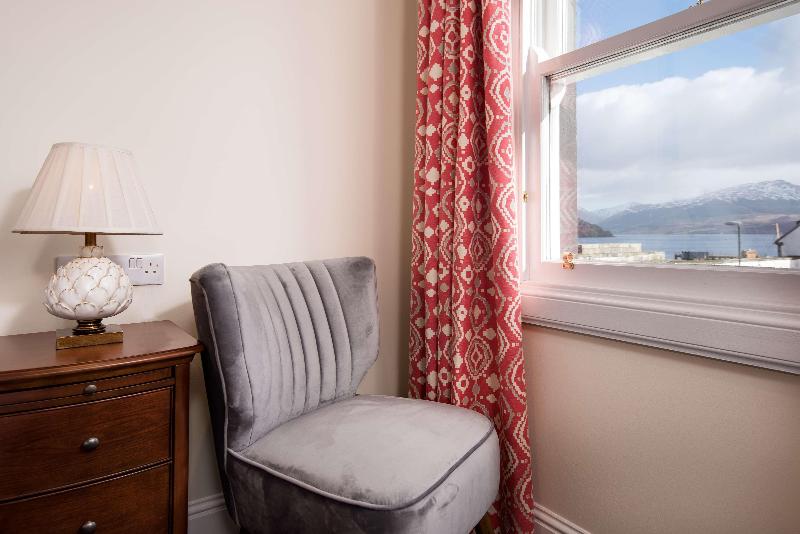 اتاق استاندارد سه نفره, The Inveraray Inn, Bw Signature Collection