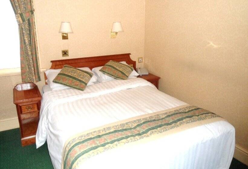 غرفة تنفيذية, Three Queens